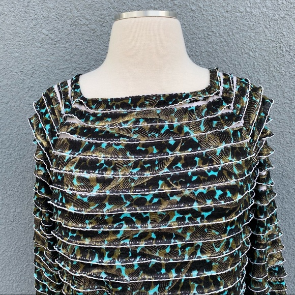 3/4 Sleeve Ruffled Top - Picture 2 of 9